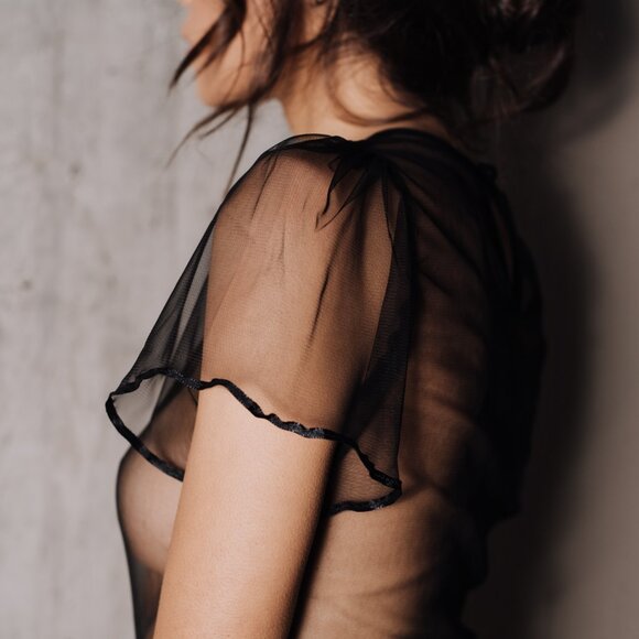 Maison Revolt “Sugar” Sheer Mesh Top – Size XS - Picture 6 of 7